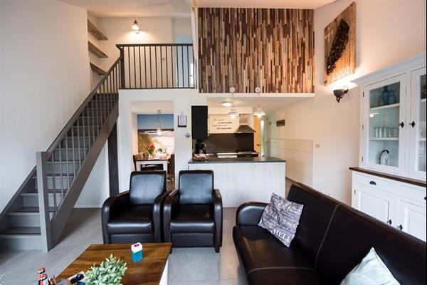 Grote foto texel 4p.bungalow met open haard aan bos bij zee. vakantie aanbiedingen en last minute