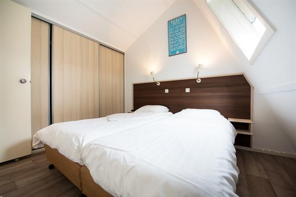 Grote foto texel 4p.bungalow met open haard aan bos bij zee. vakantie aanbiedingen en last minute