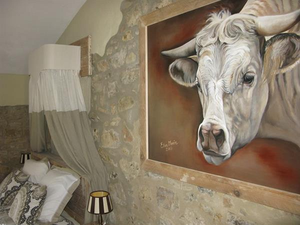 Grote foto olieverfschilderij van een koe op hout huis en inrichting kunst