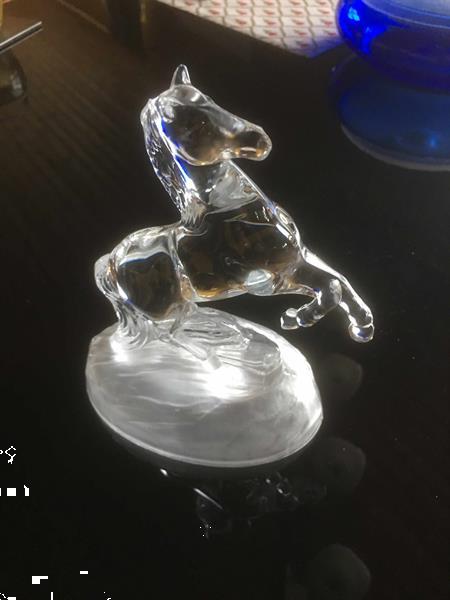 Grote foto glazen paard verzamelen porselein kristal bestek