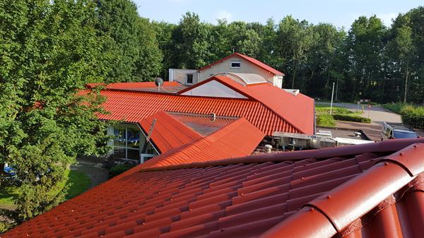 Grote foto oude dakpannen laat ze vakkundig renoveren doe het zelf en verbouw dakbedekking
