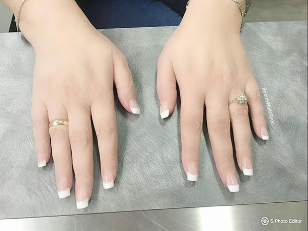 Grote foto acrylnagels manicure nagelstyliste beauty en gezondheid hand en voetverzorging