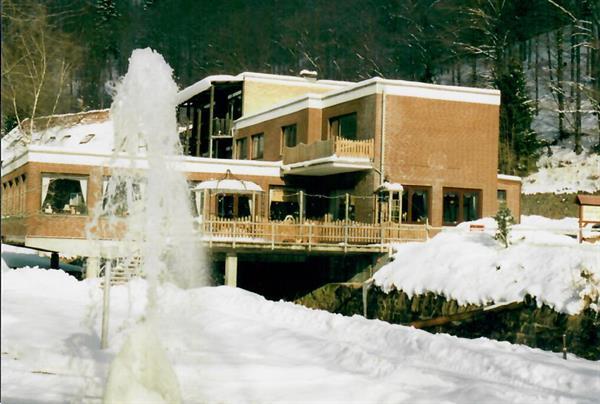 Grote foto hotel met restaurant zonneterras tennisgalle huizen en kamers bestaand europa