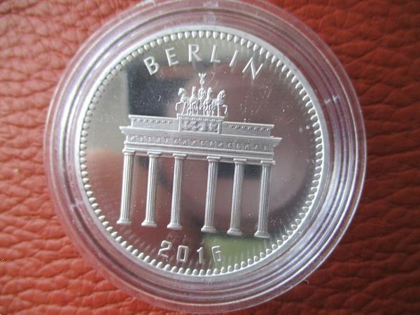 Grote foto 1 2 oz zilver panda 2016 berlin postzegels en munten niet euromunten