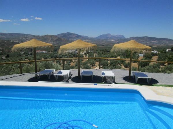 Grote foto vakantiehuis andalusie natuur met zwembad vakantie spanje