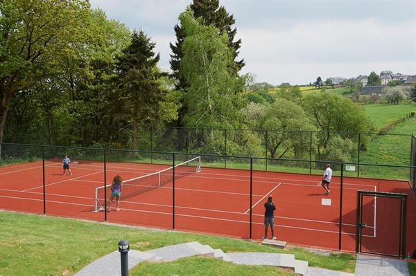 Grote foto bungalow voor 6 p.luxemburg op park met zwembad vakantie belgi