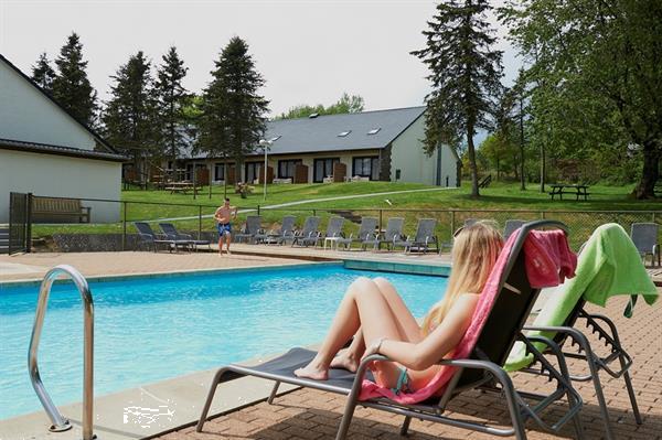 Grote foto bungalow voor 6 p.luxemburg op park met zwembad vakantie belgi