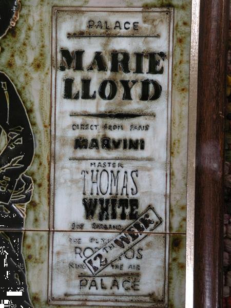 Grote foto tegeltableau chorus girl marie lloyd. antiek en kunst wandborden en tegels