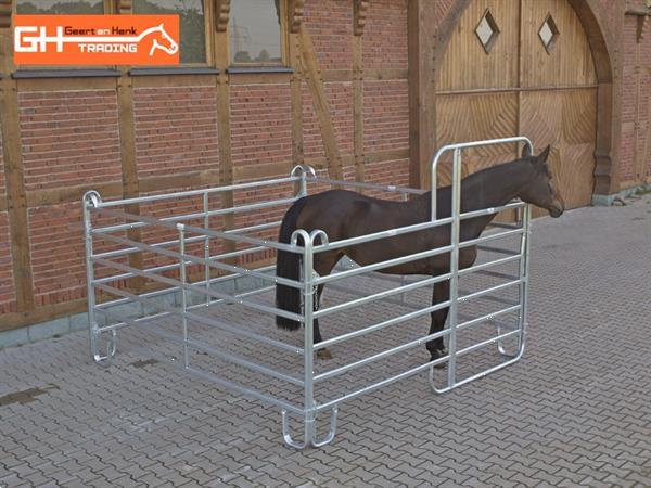 Grote foto paddocks paardenboxen stapmolens dieren en toebehoren stalling en weidegang