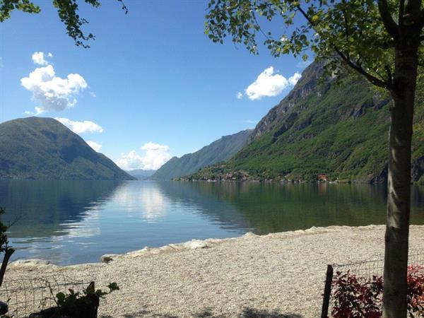 Grote foto 14 chalets met havenplaats aan het luganomeer vakantie italie