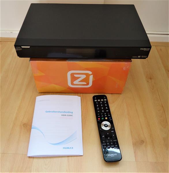 Grote foto humax 5200c wifi stick kabels boekje audio tv en foto harddiskrecorders