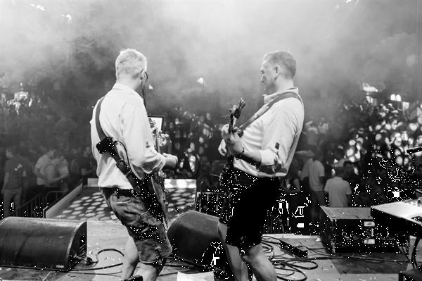 Grote foto de nunentaler schurzenjager muziek en instrumenten muzikanten en bands