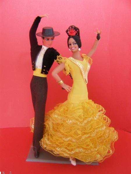Grote foto marin chiclana flamenco is yellow and black verzamelen poppen
