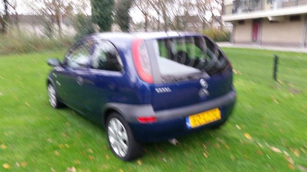 Grote foto automaat opel corsa 1.2 liter met jaar apk auto opel