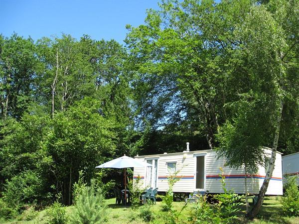 Grote foto ruime stacaravan aan een groot meer zuid auvergne vakantie frankrijk