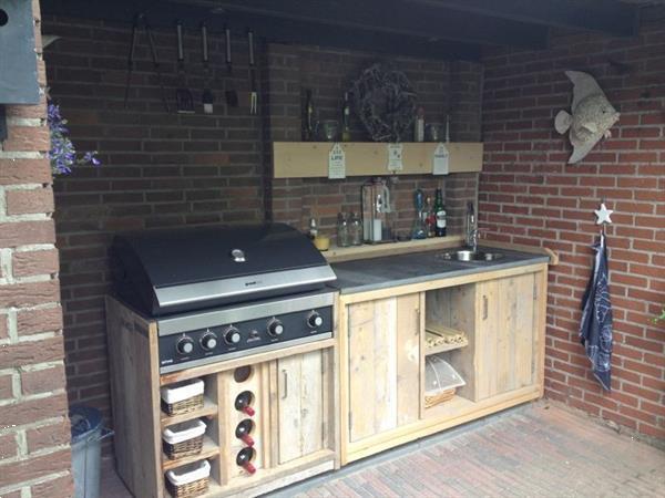 Grote foto hulp nodig bij renovatie en of verbouwing diensten en vakmensen klussers en klusbedrijven