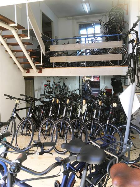 Grote foto elektrische fietsen op voorraad goedkoop wheels fietsen en brommers elektrische fietsen