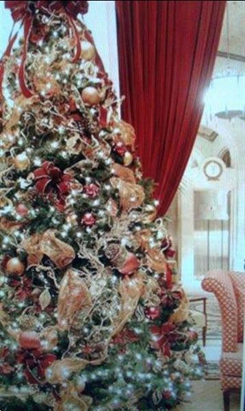 Grote foto kerstboom huren met versiering geleverd diversen versiering