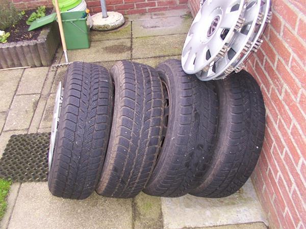 Grote foto winterbanden auto onderdelen banden en velgen