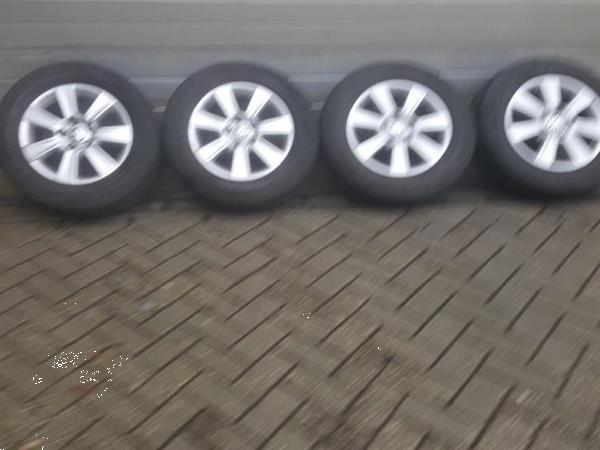 Grote foto 16 volkswagen transporter t5 t6 multivan velgen auto onderdelen banden en velgen