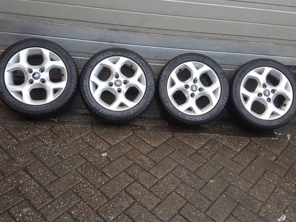 Grote foto 15 inch 4x108 ford fiesta fusion velgen 7mm banden auto onderdelen banden en velgen