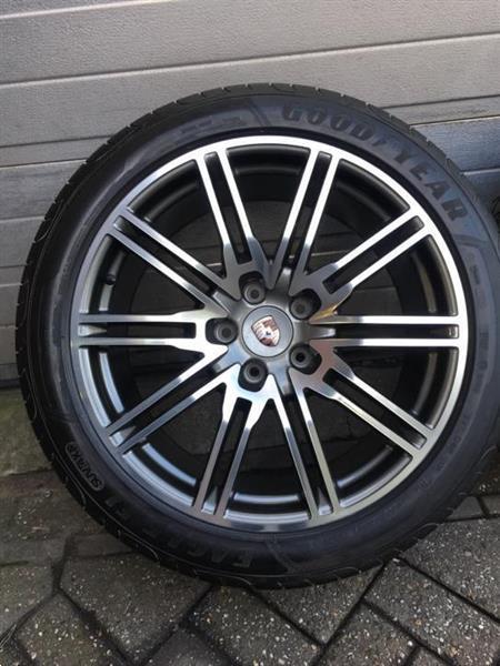 Grote foto nieuwe 21 inch porsche cayenne turbo s velgen band auto onderdelen banden en velgen