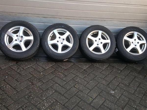 Grote foto 15 inch renault twingo clio kango velgen nokian auto onderdelen banden en velgen