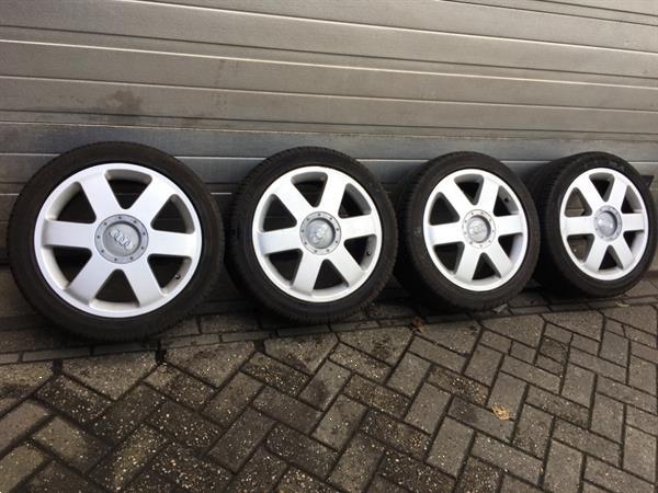 Grote foto originele 17 inch audi tt a3 cabrio velgen banden auto onderdelen banden en velgen