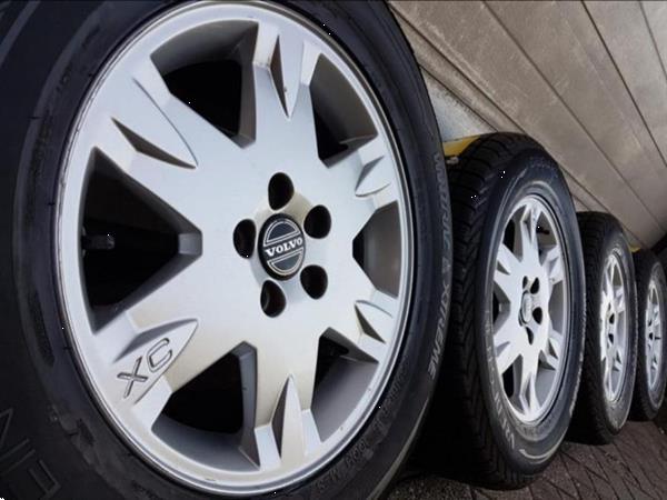 Grote foto 16 inch originele volvo xc70 velgen winterbanden auto onderdelen banden en velgen