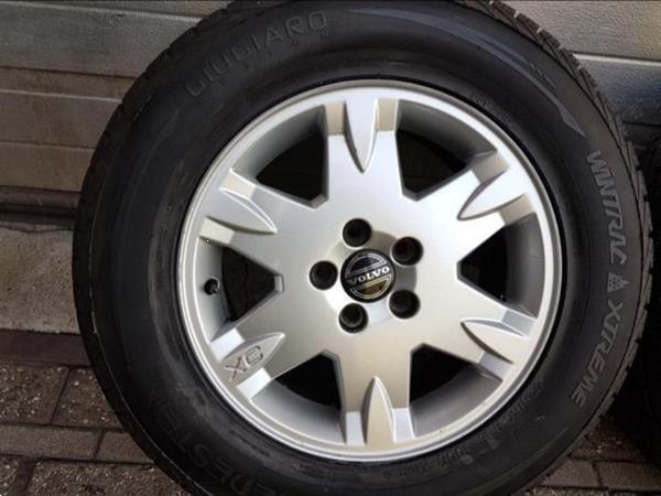 Grote foto 16 inch originele volvo xc70 velgen winterbanden auto onderdelen banden en velgen