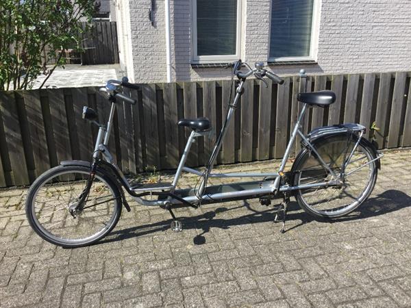 Grote foto ouder kind tandem fiets duofiets fietsen en brommers bakfietsen