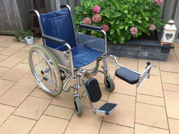 Grote foto vouwbare rolstoel met beensteunen beauty en gezondheid rollators