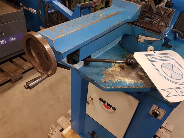 Grote foto bewo bandzaag bs150 met koeling handbediende zaagmachine 400v dealer bewo machines doe het zelf en verbouw zaagmachines