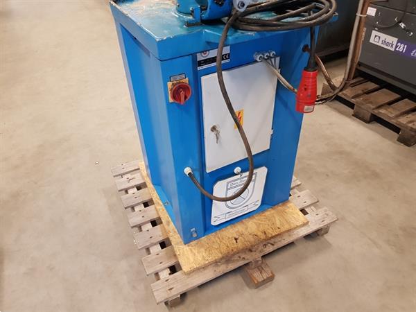 Grote foto bewo bandzaag bs150 met koeling handbediende zaagmachine 400v dealer bewo machines doe het zelf en verbouw zaagmachines