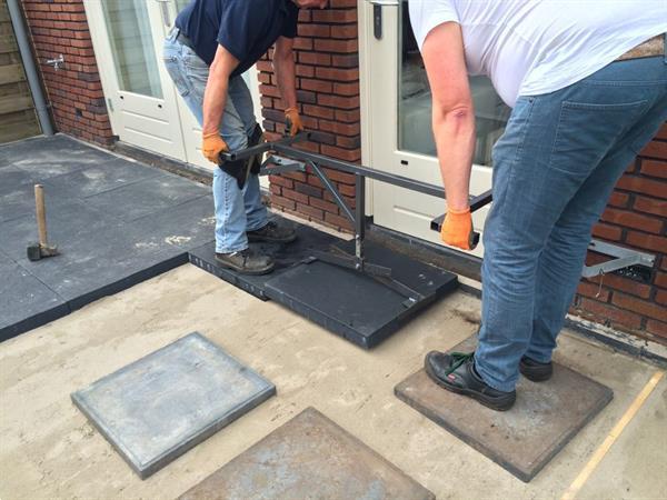 Grote foto stenenklem stenentiller tegel klem tegeltiller doe het zelf en verbouw gereedschappen en machines
