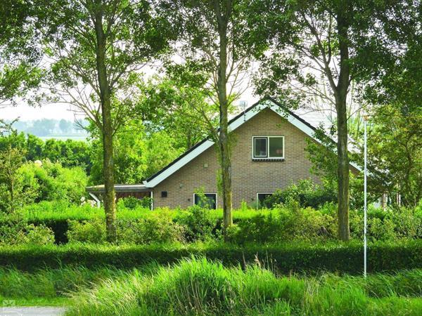 Grote foto mooi 6 persoons vakantiehuis in colijnsplaat op 100 meter va vakantie nederland zuid