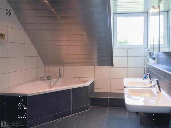 Grote foto groepsaccommodatie voor 14 tot 16 personen met sauna bubbel vakantie nederland zuid