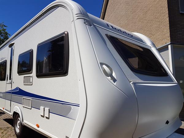 Grote foto hobby 455uf compleet met mover en nieuwe voortent caravans en kamperen caravans