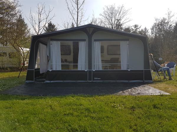 Grote foto hobby 455uf compleet met mover en nieuwe voortent caravans en kamperen caravans