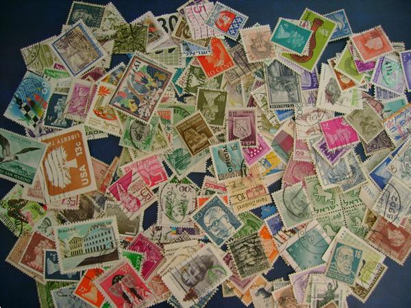 Grote foto gratis 150 diverse postzegels postzegels en munten postzegels