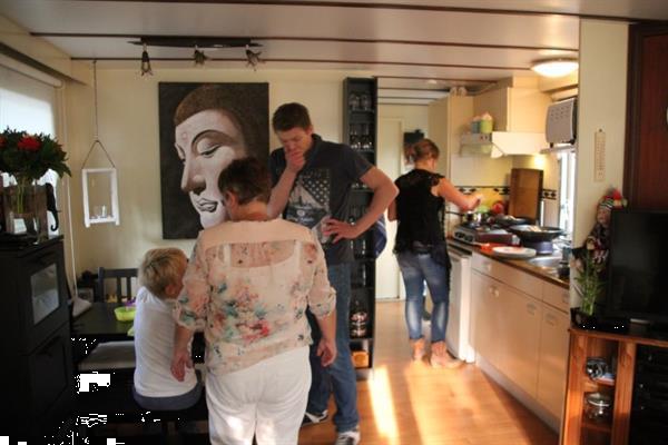 Grote foto prachtig houten chalet met blokhut caravans en kamperen stacaravans