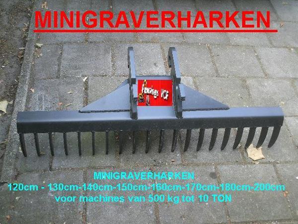 Grote foto minigraver hark egalisatiehark wortelhark agrarisch harken