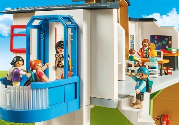 Grote foto playmobil city life 9453 ingerichte school kinderen en baby duplo en lego