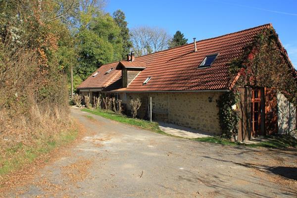 Grote foto mooie gerenoveerde boerderij met gastenverblijf huizen en kamers bestaand europa