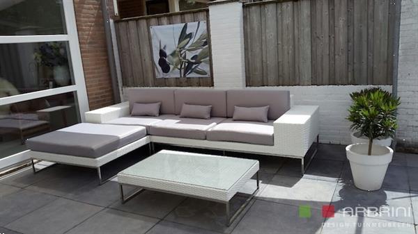 Grote foto design lounge bank wit wicker met rvs onderstel tuin en terras tuinmeubelen