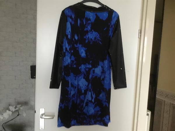 Grote foto blauw zwart leer kleding dames grote maten