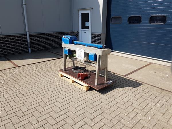 Grote foto dietech kraalmachine met voetpedaal en hoekafknipper 400v doe het zelf en verbouw gereedschappen en machines