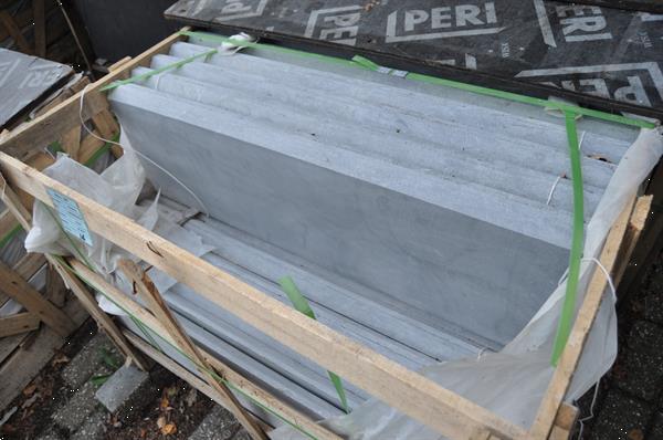 Grote foto gevelplint in blauwe hardsteen 20 tot 60 cm hoog doe het zelf en verbouw plinten en afwerking