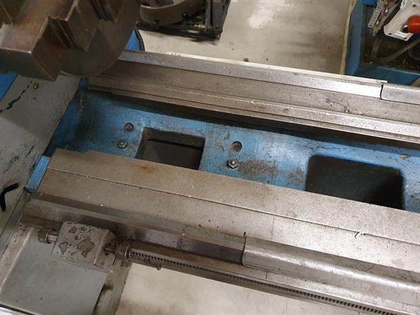 Grote foto meuser draaibank lathe 2m doorlaat 70mm met beveiliging doe het zelf en verbouw gereedschappen en machines