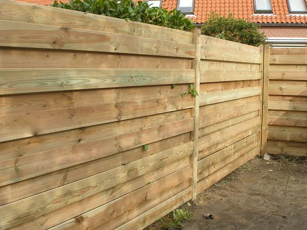 Grote foto schutting doorsteek huzen tuin en terras hekken en schuttingen